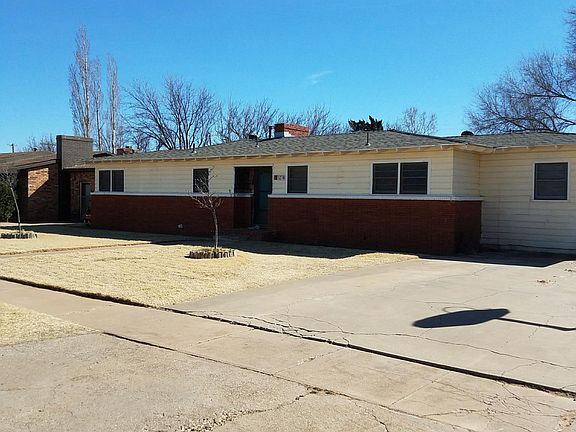 2nd image of 1210 E Lons St