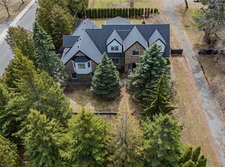 208 Victoria St, Norfolk County, ON N3Y 4K2