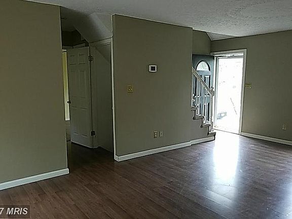 5th image of 6 Spindle Hill Ct