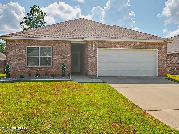 2nd image of 746 Waters View Dr