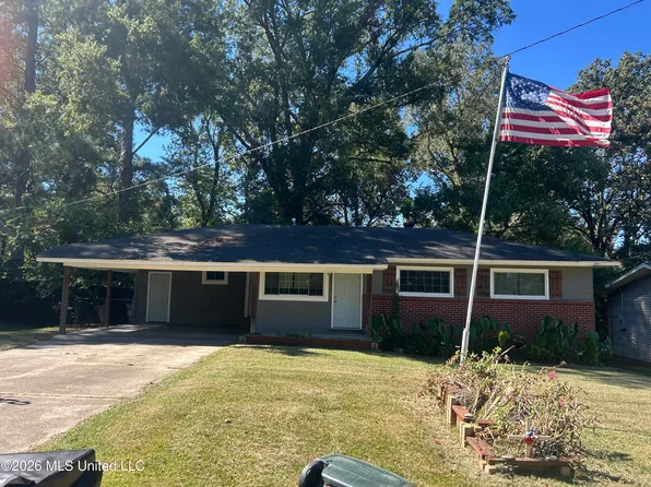 2703 Burma Dr, Pearl, MS 39208