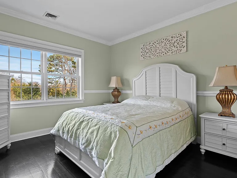 490 Montauk Hwy — Photo 26