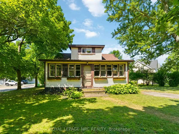 295 Leask Ave, Fort Erie, ON L2A 4L3