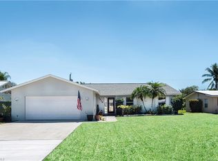 1318 Illinois Dr, Naples, FL 34103