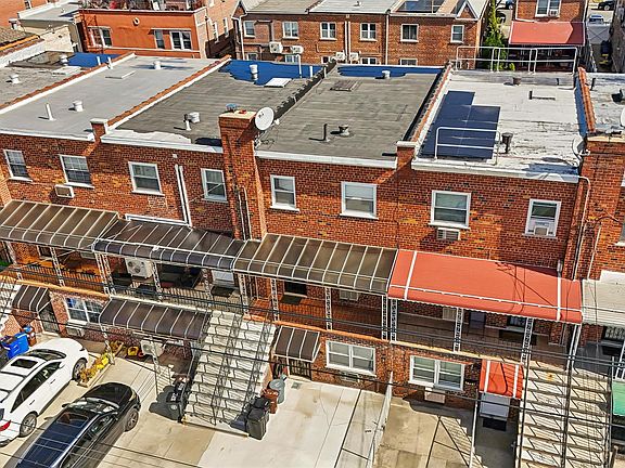 2nd image of 2726 Hone Avenue