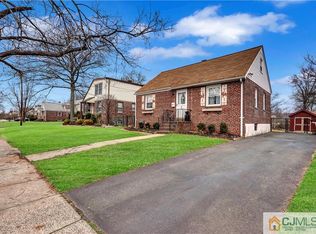 407 Walnut St, Middlesex, NJ 08846