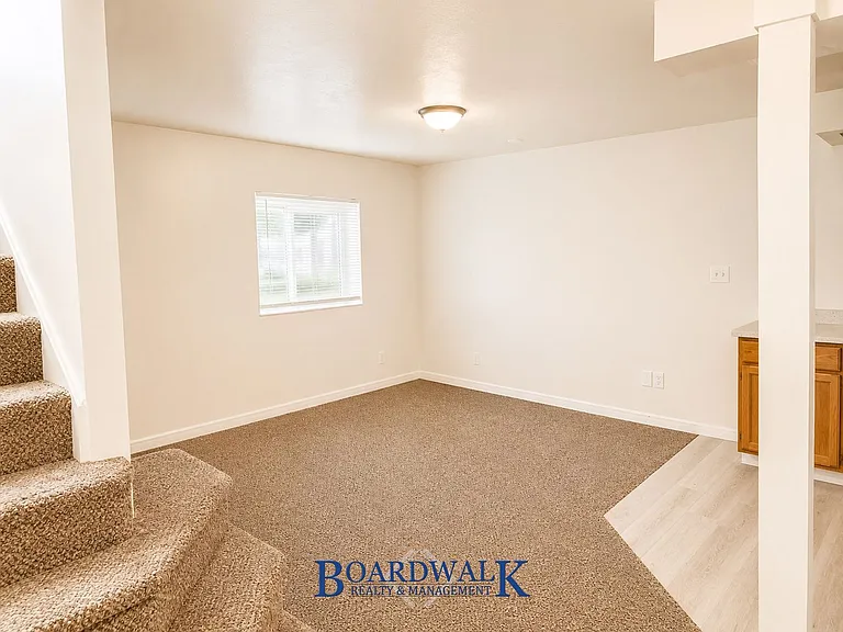 3549 S Colby Ave — Photo 14