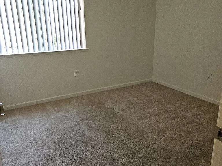 Diamond Creek Apartment — Photo 26