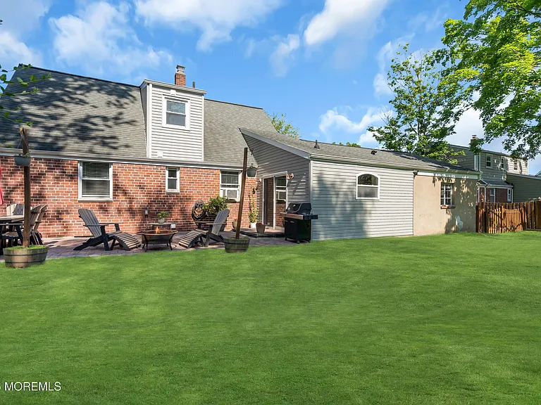 519 Ryeside Ave — Photo 33