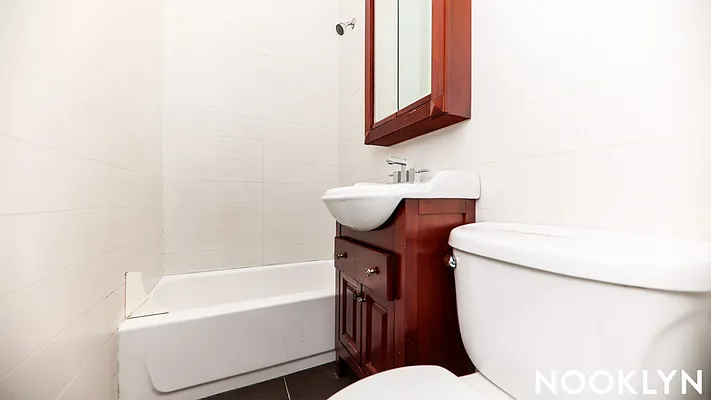 Rented by Nooklyn NYC LLC | media 32