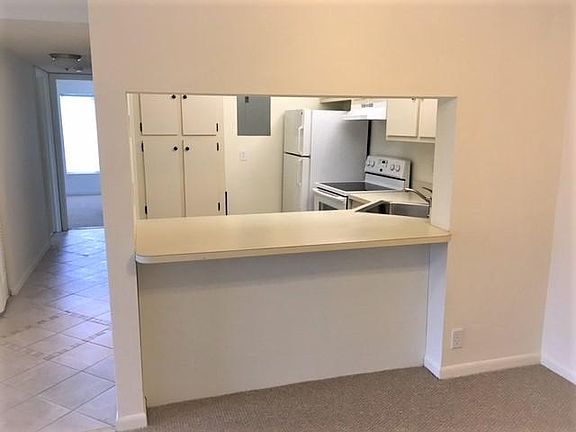 5th image of 806 Sky Pine Way APT A2
