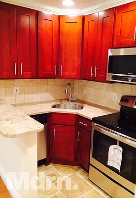 Rented by Mdrn Residential | media 3