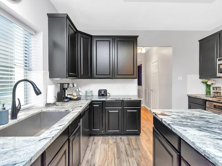10007 Hickory Trail Ln — Photo 11