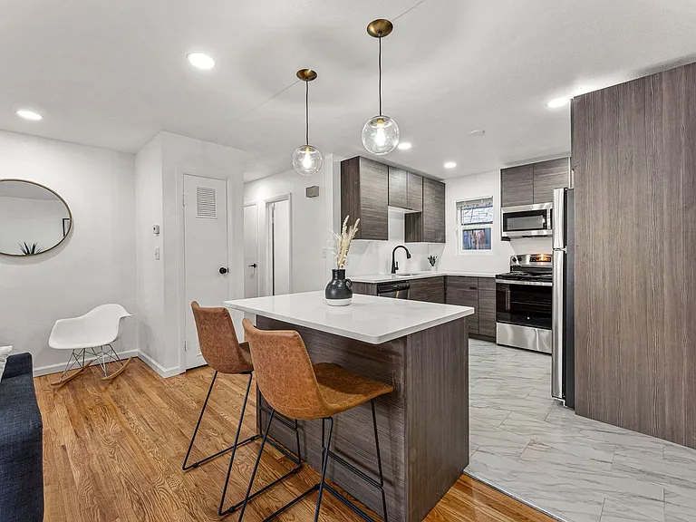1224 Jay St — Photo 3