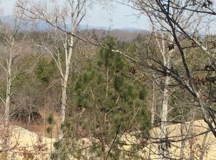 1256 Currahee Club Dr, Toccoa, GA 30577