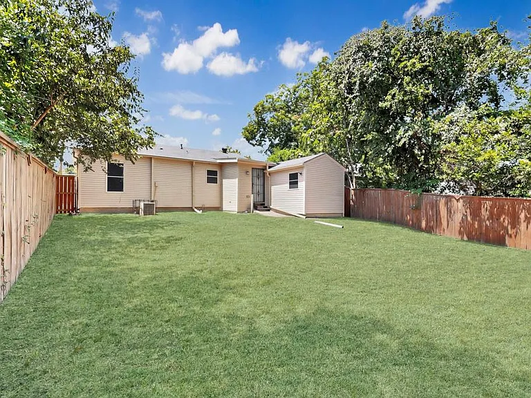 2538 Stovall Dr — Photo 33