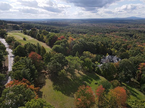 4th image of 60 Prospect Hill Rd