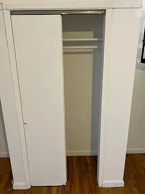 Rented by E Realty International Corp | media 8