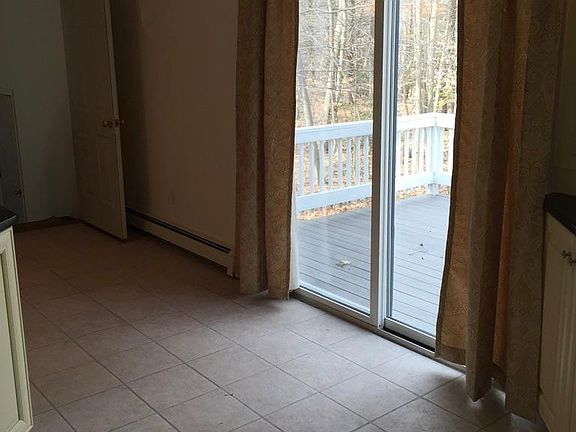 Slider from the dining room to the deck