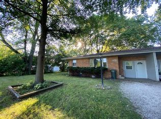 2409 Brownfield Rd, Urbana, IL 61802