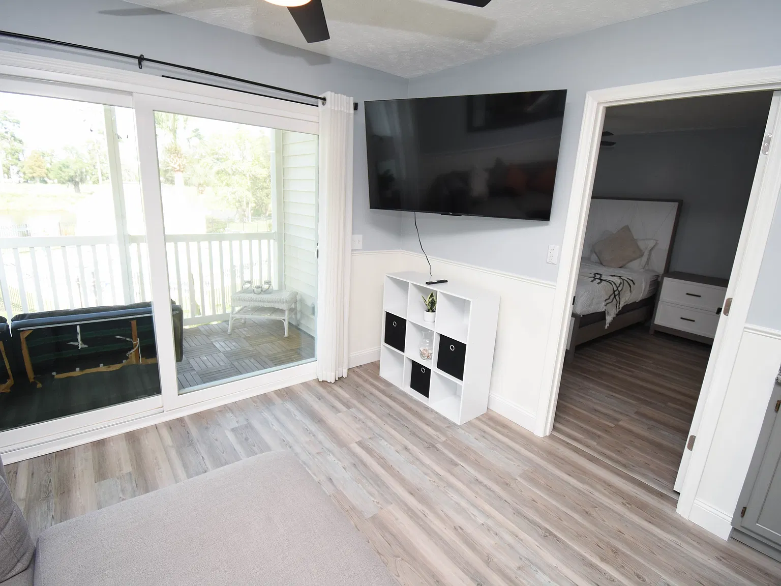 549 White River Drive-14D - 1 — Photo 4