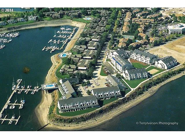89 N Hayden Bay Dr photo 1