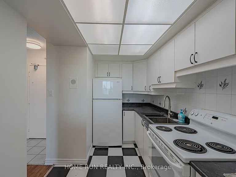 555 Brittany Dr #1111 — Photo 31