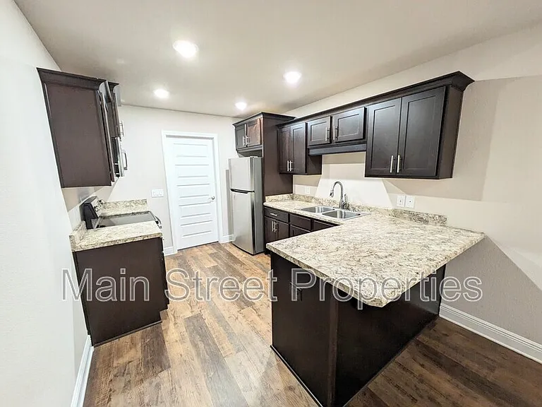 7799 Ira Dr #B — Photo 10