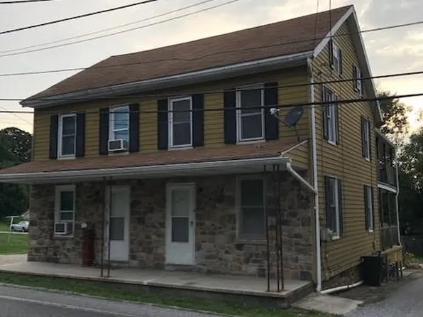 41 W George St, York New Salem, PA 17371