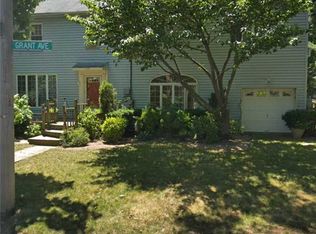309 Grant Ave, Woodmere, NY 11598