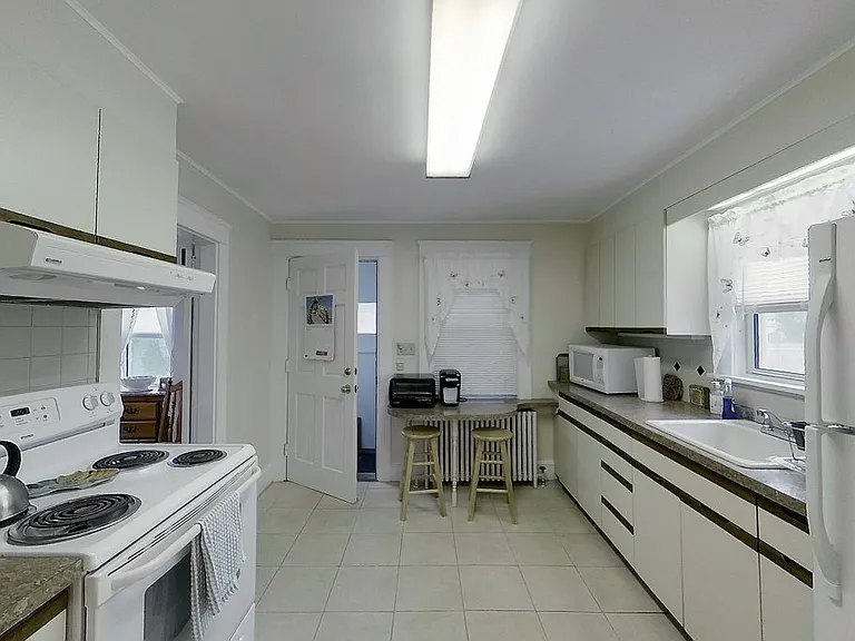 94 Eustis Ave #1 — Photo 3