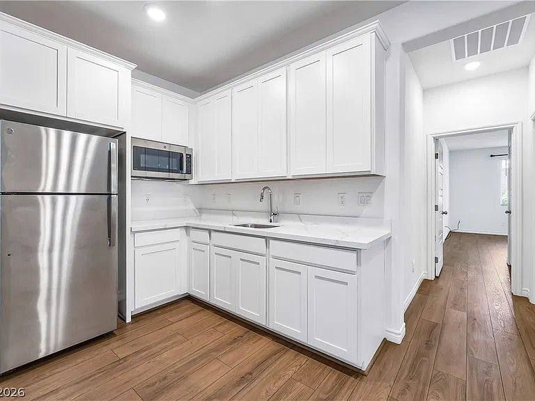 1611 Dire Wolf Ave — Photo 53