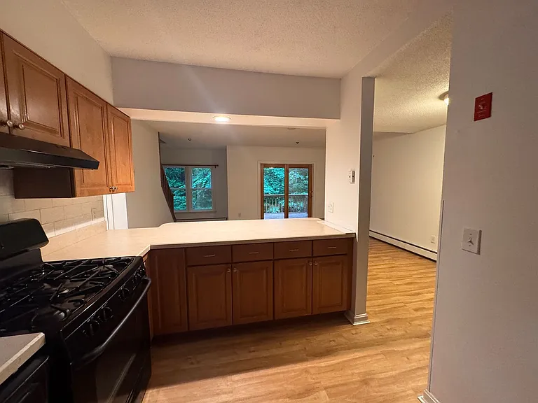 40 Wolf Rd #44 — Photo 11