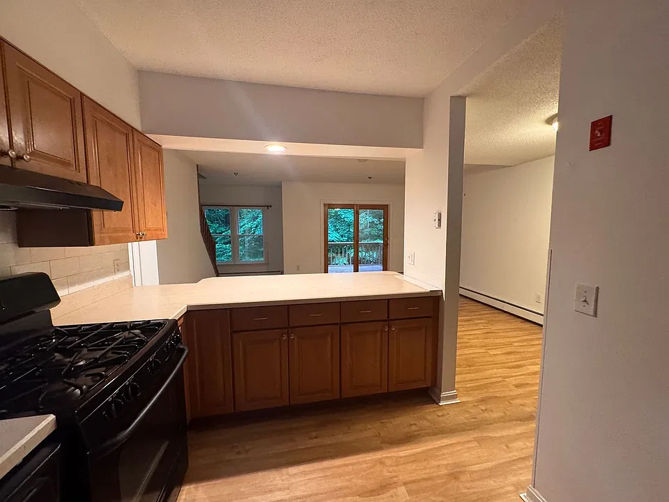 40 Wolf Rd #44