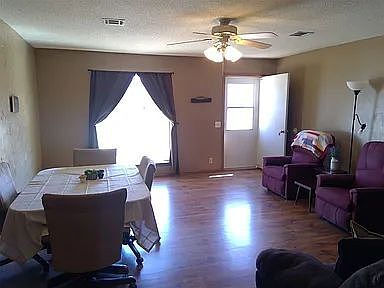 2nd image of 3323 Edgewater Dr