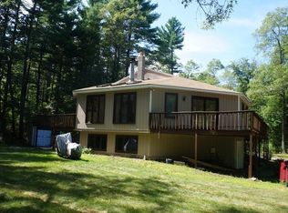 8 Mulberry Cir, Middleboro, MA 02346