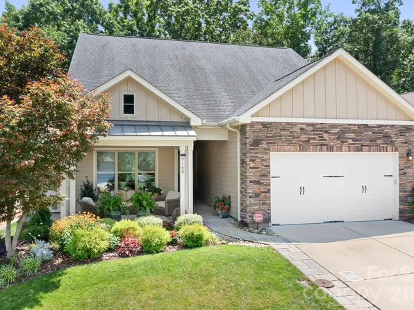 7142 Hanging Rock Ct, Denver, NC 28037
