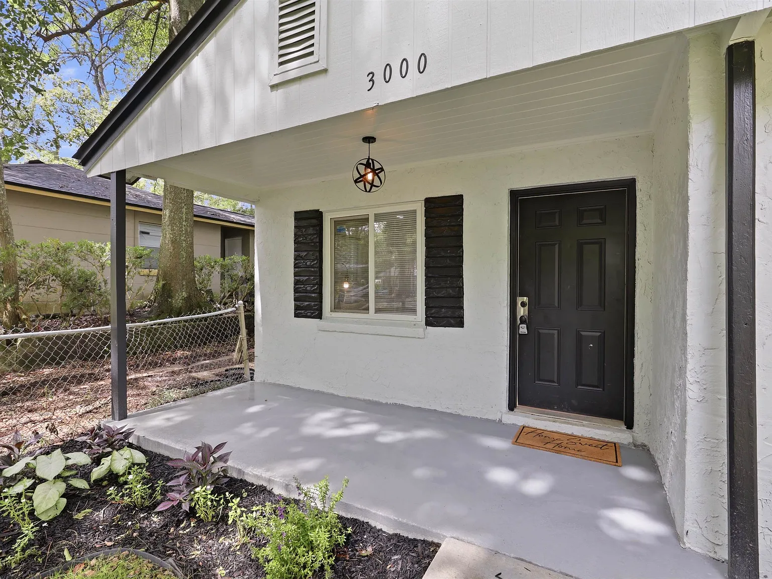 4 bed, 970 sqft, $1,650 — Photo 4