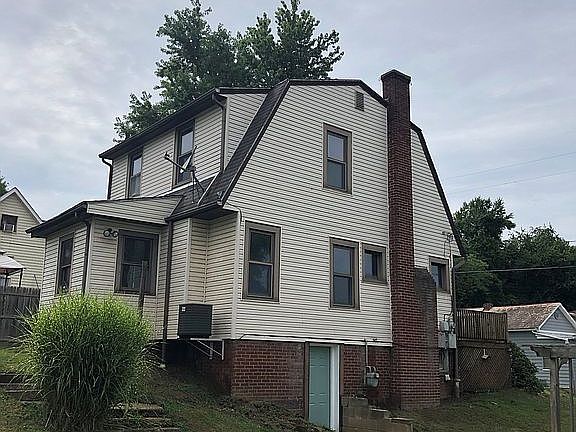 3rd image of 1308 Henry St