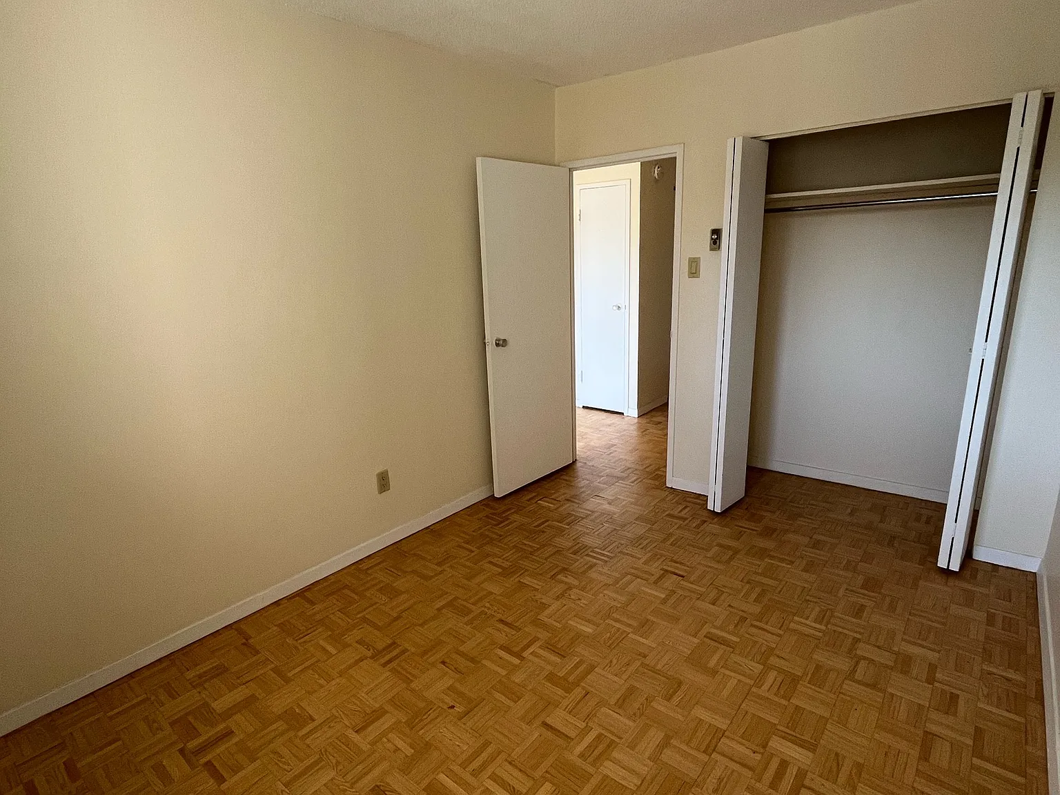 1 bed, 500 sqft, $1,550 — Photo 4