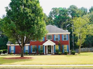 3765 Brushy Wood Dr, Loganville, GA 30052