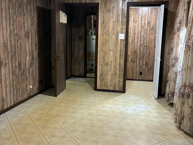 127 Rosewood St — Photo 7