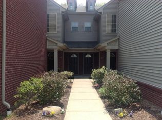 1015 Addington Ln, Ann Arbor, MI 48108