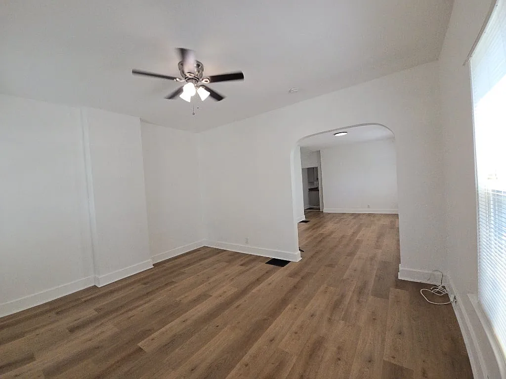 1715 Mack Avenue — Photo 3