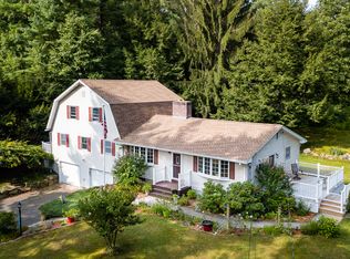 15 Lyman St, Granby, MA 01033