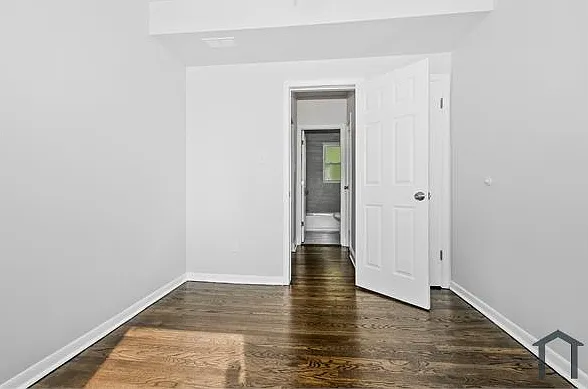614 W 77th St #3 — Photo 11
