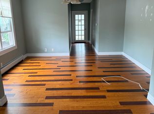 60 Worcester St, West Springfield, MA 01089