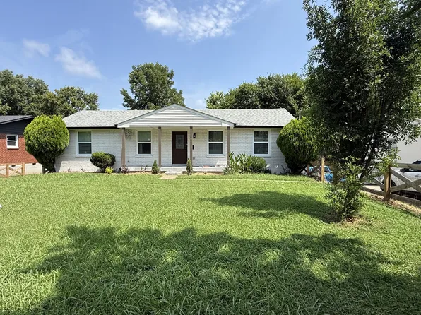 604 Harding Pl, Nashville, TN 37211