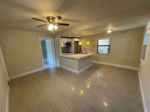 3rd image of 112 NE 5th St APT 1