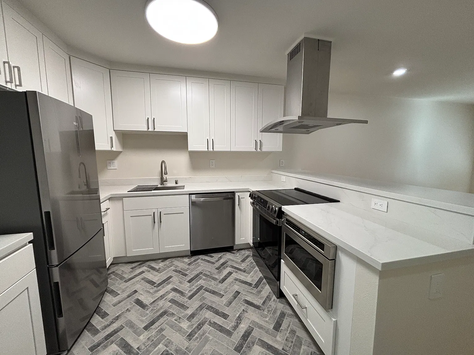 1 bed, 600 sqft, $3,595 — Photo 1